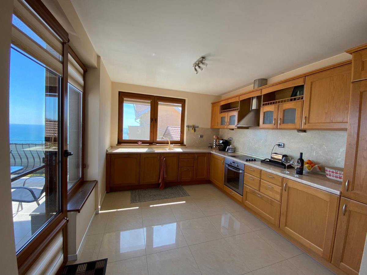 Sea Sunrise Vila Balcic Exterior foto