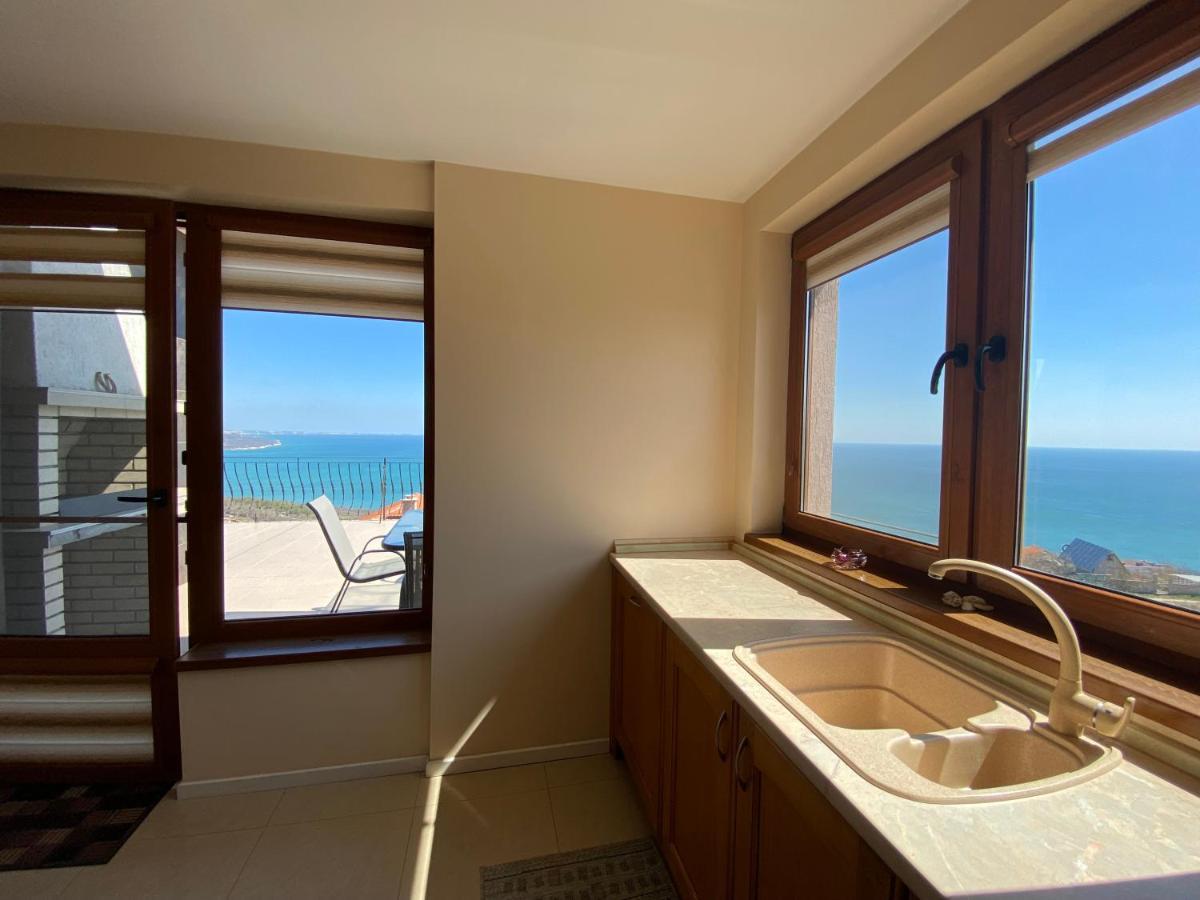 Sea Sunrise Vila Balcic Exterior foto